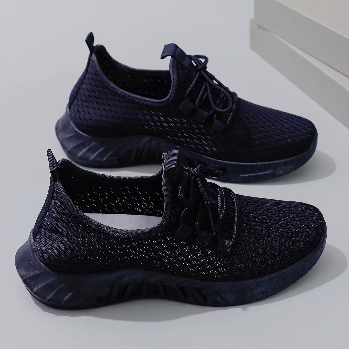 Nova Mesh Trainers